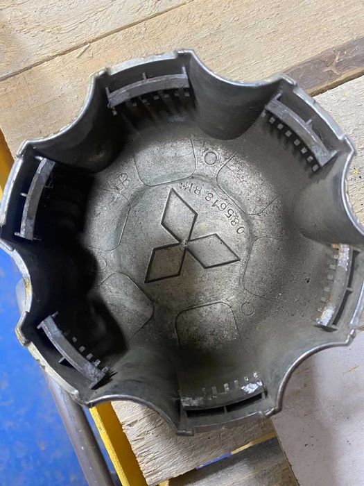 Запчасти Mitsubishi L200