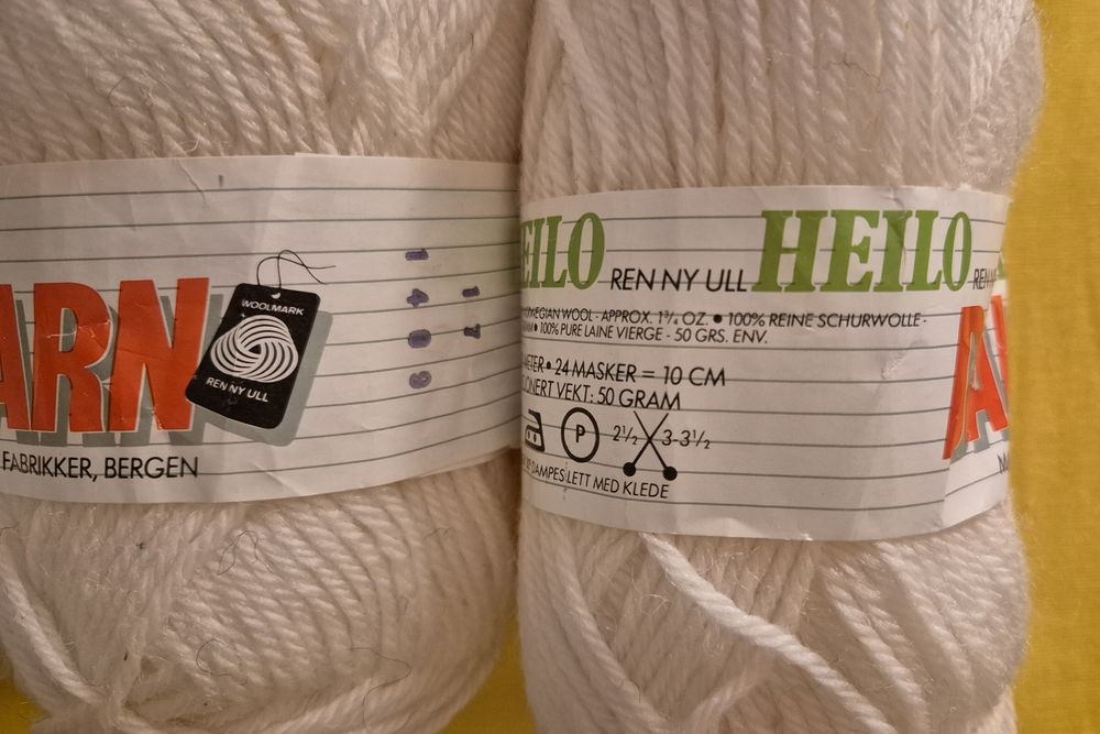 Włóczka ecru 100 % wełna norweska