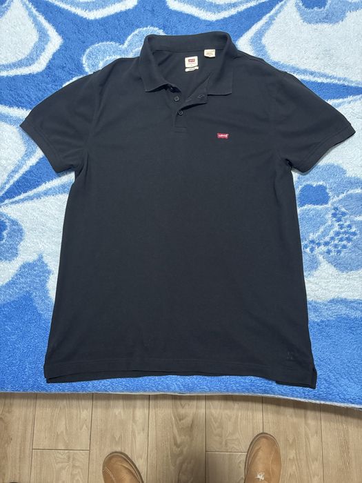 Polo Levis preto