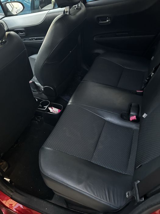 Toyota yaris hybrid — photo 5
