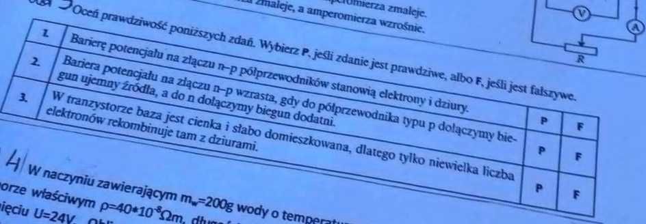 matmatyczna kartka z zadaniami