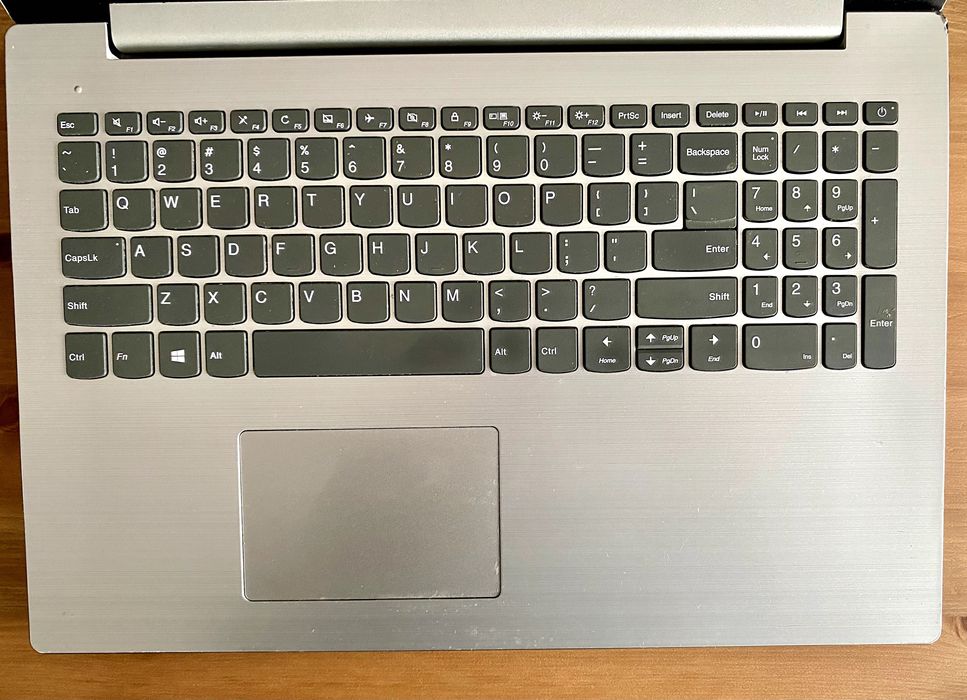 Lenovo IdeaPad 330 15IKB 15.6" Intel Core I5-8250U 4GB RAM