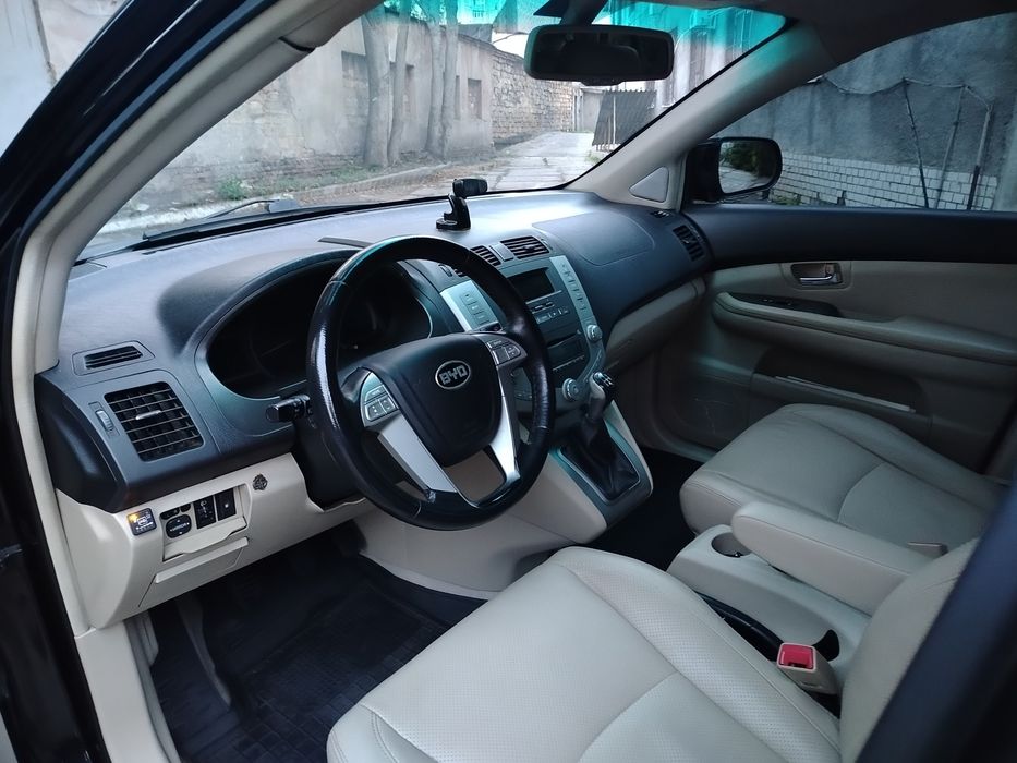 Продам легковой автомобиль