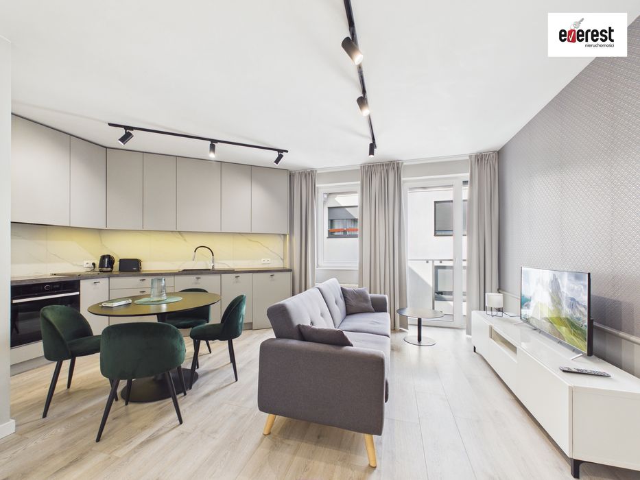 nowy budynek, komfortowe, zwierzolubne, winda, balkon, komórka