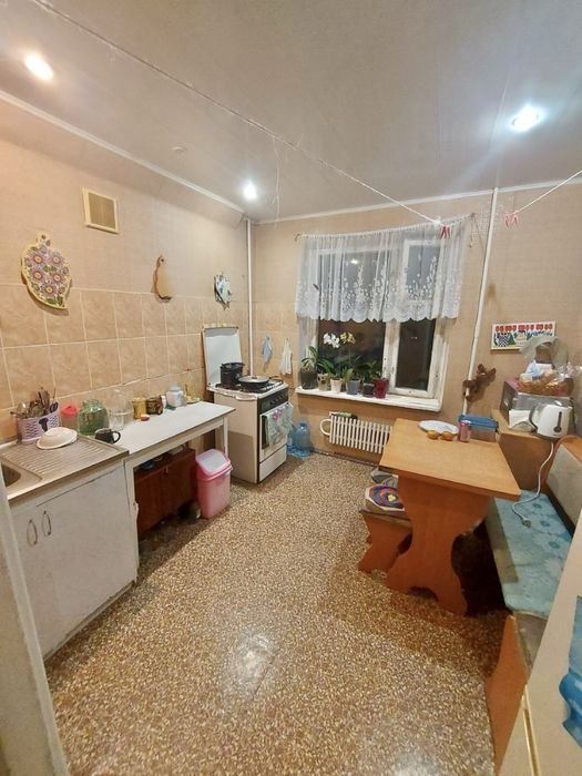 Продаж 2-кімн кв 4/9 по вул Нижньодніпровській