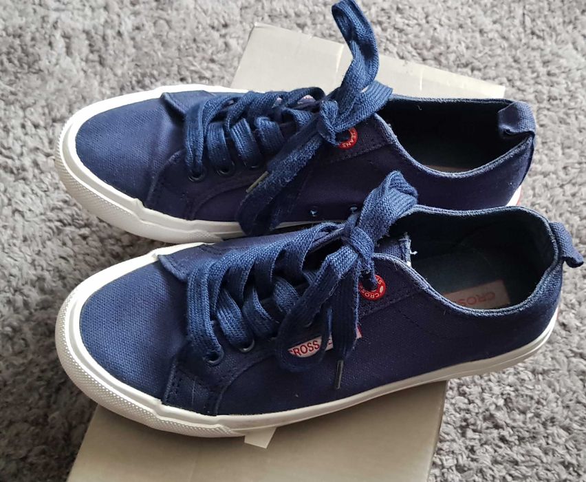 Damskie tenisówki Cross Jeans 36