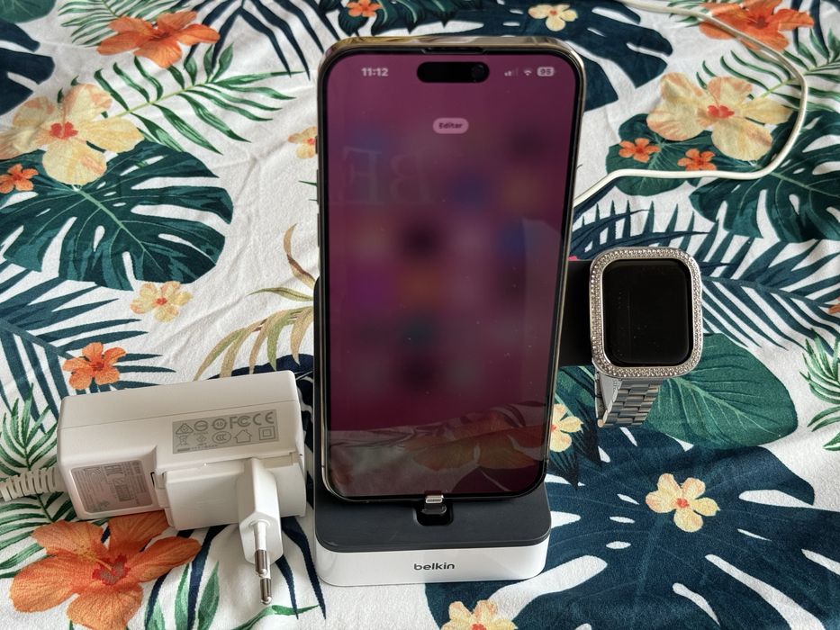 Base de Carregamento Belkin PowerHouse para Apple iPhone e Apple Watch