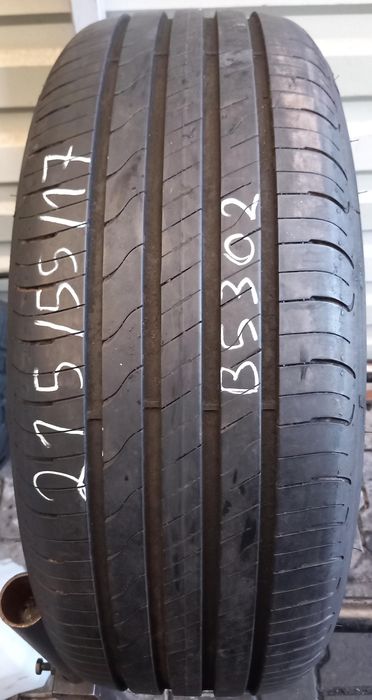215/55/17 Goodyear Efficient Grip Performance 2 98W