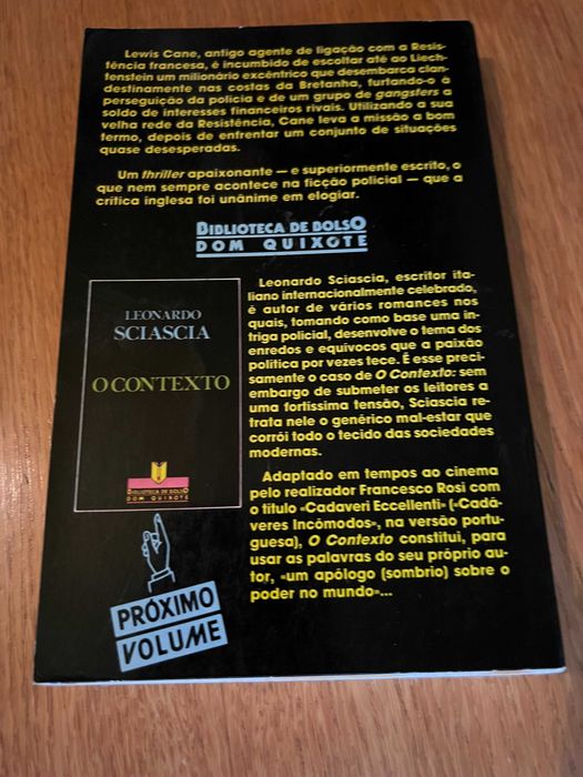 MEIA-NOITE E UM     Gavin Lyall