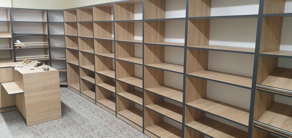 Regały i lady sklepowe