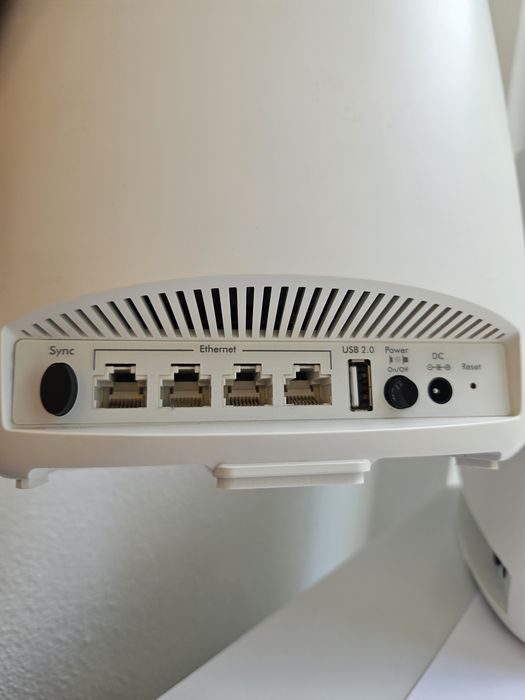 Router e satélite Orbi Mesh Netgear