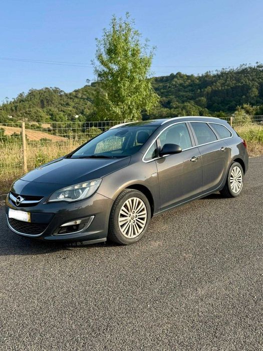 Opel Astra J 2.0 CDti Caixa Automática