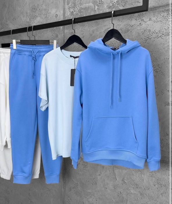 Спортивний костюм