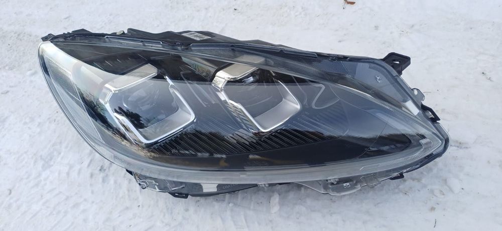 Lampa prawa Ford Kuga 2021