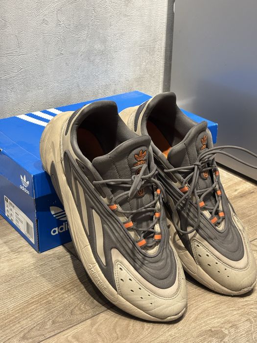 Кросівки Adidas Ozelia, 45 розмір, 29см устілка.