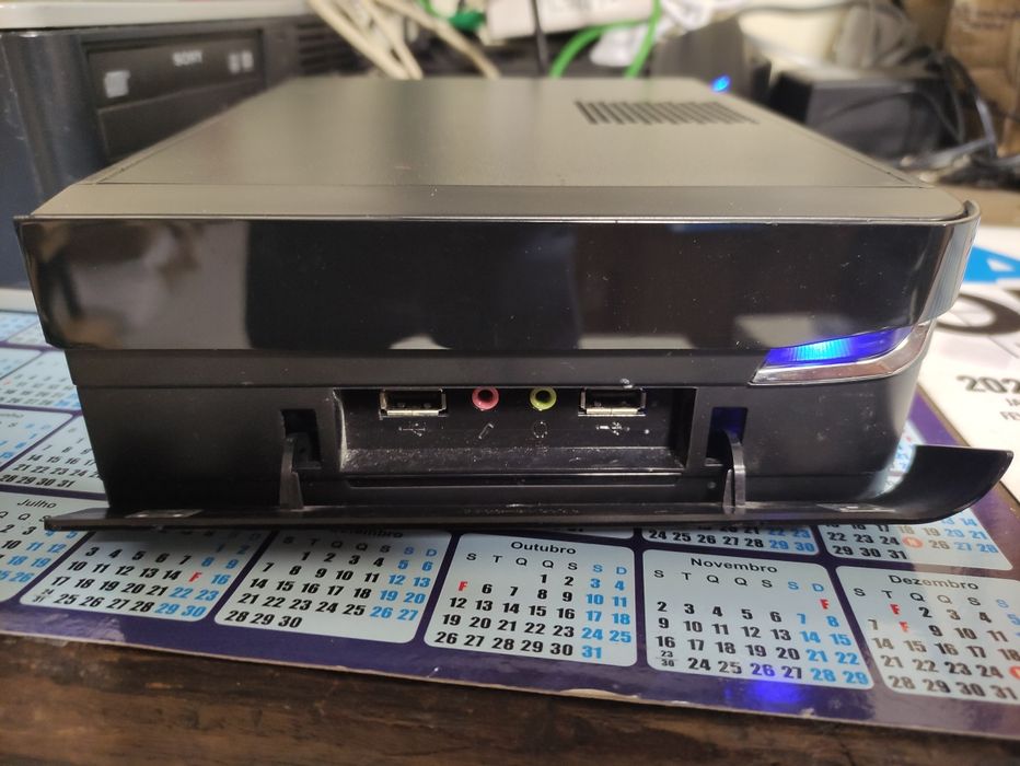 Mini PC Asus Intel Atom 330