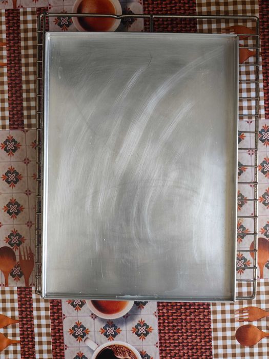 Tabuleiros/Bandejas de Alumínio para Pastelaria e Cozinha – Como Novos