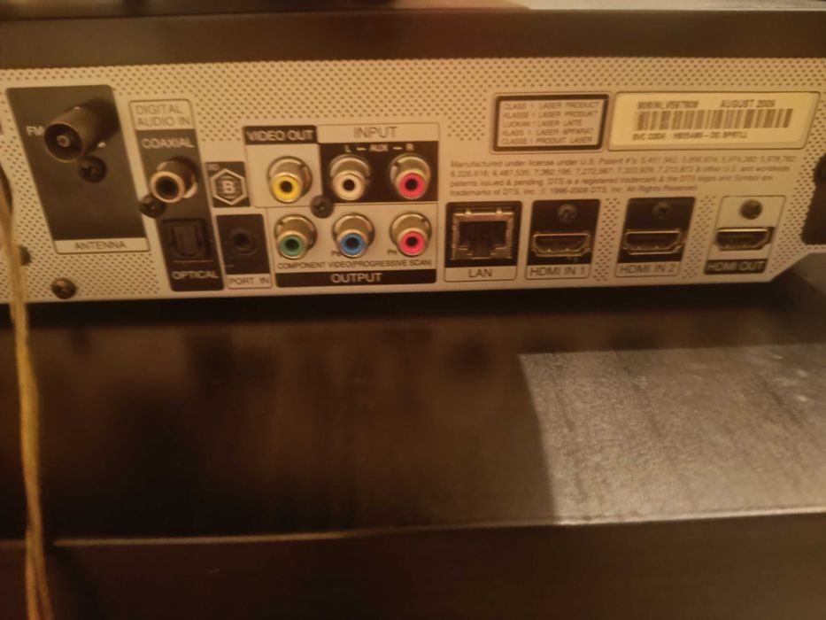 Sistema de som Home Cinema LG com ligação iPod e blu-ray