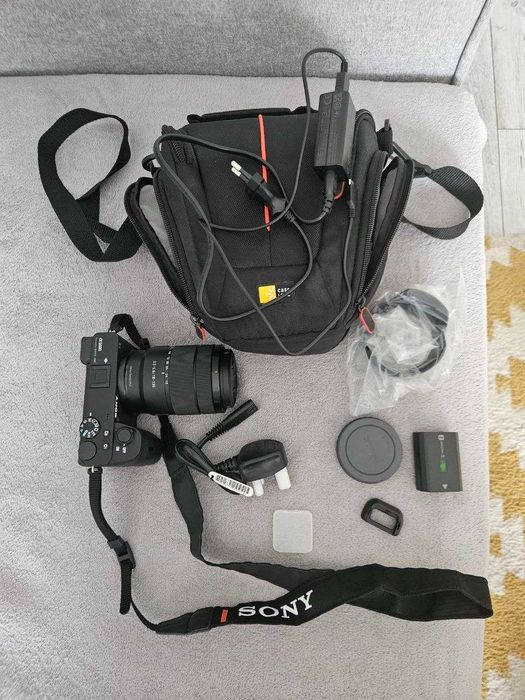 Aparat Sony a6600 body wraz z obiektywem Sony. Stan idealny