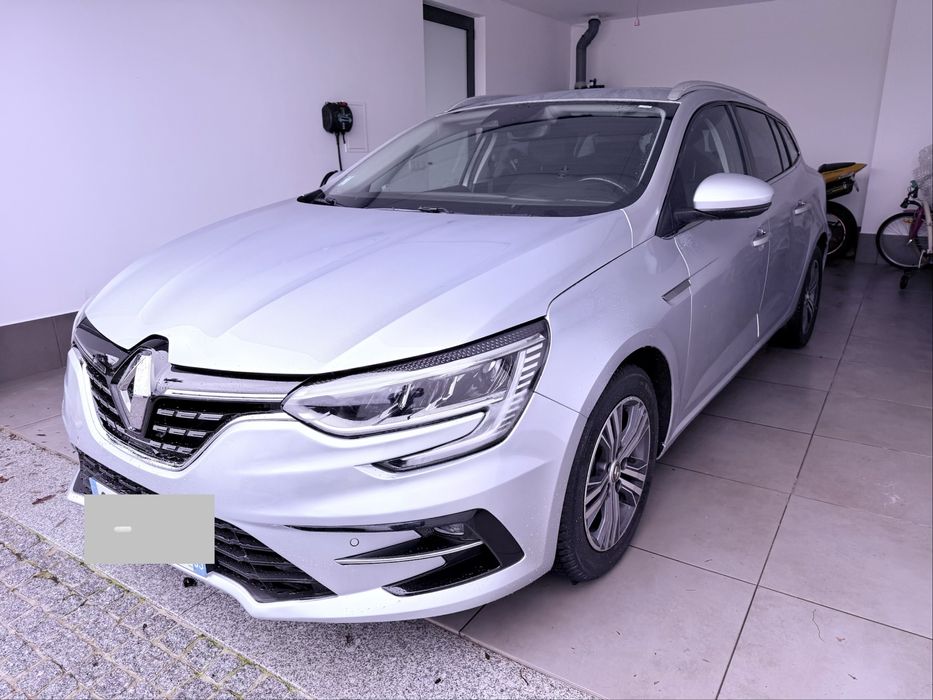 Renaut megane sport tourer 1.5 dci Ano 2021