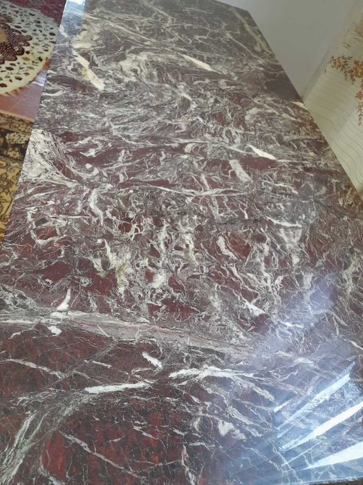 Стіл мраморний (лава)