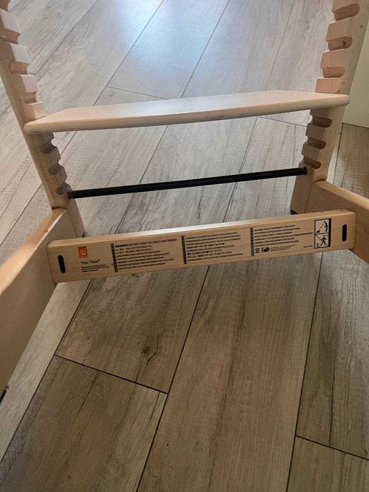 Продам дитячий стульчик Stokke