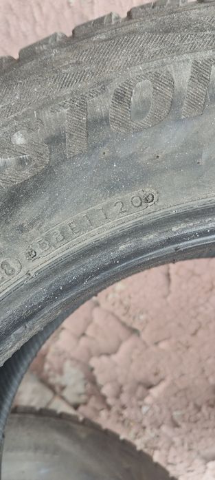 Шини пара BRIGDESTONE BLIZZAK DM-V2 235/65/17