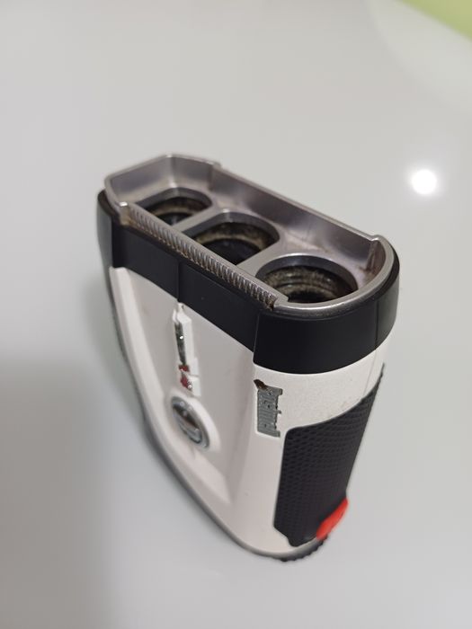 RANGE FINDER bushnell tour v4
