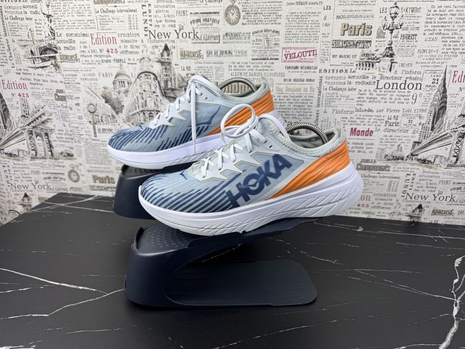 Оригінал Кросівки Hoka One One Carbon Розмір 44 Взуття