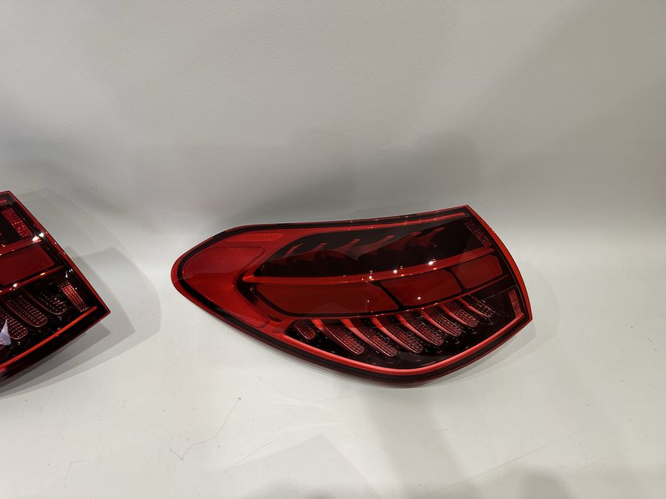 Mercedes C фонарі задні фонарь стоп оптика задня наявність A2069061301