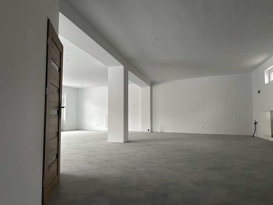 Lokal usługowy do wynajecia . Klodzko Ul . Rodzinna - 160 m2