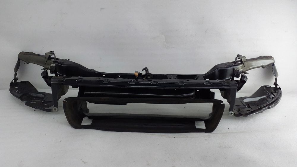 Frente em fibra ou chapa VOLVO V50 (MW)
