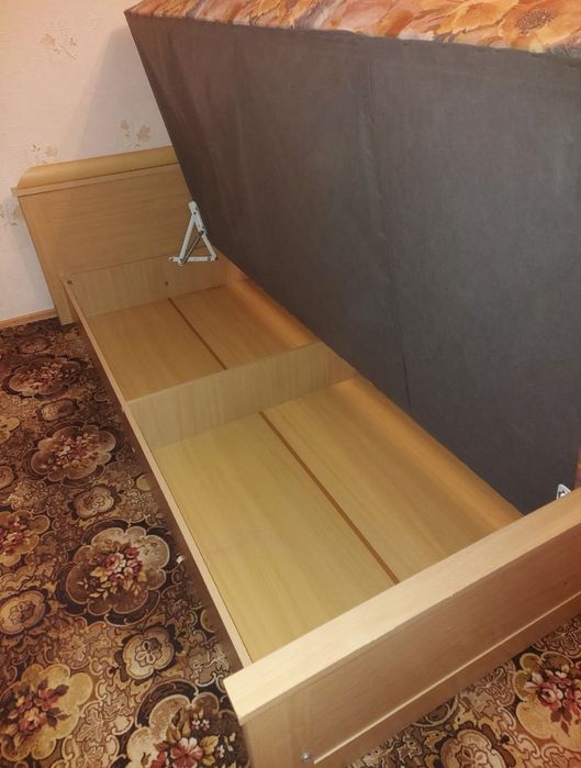 Ліжко односпальне ортопедичне