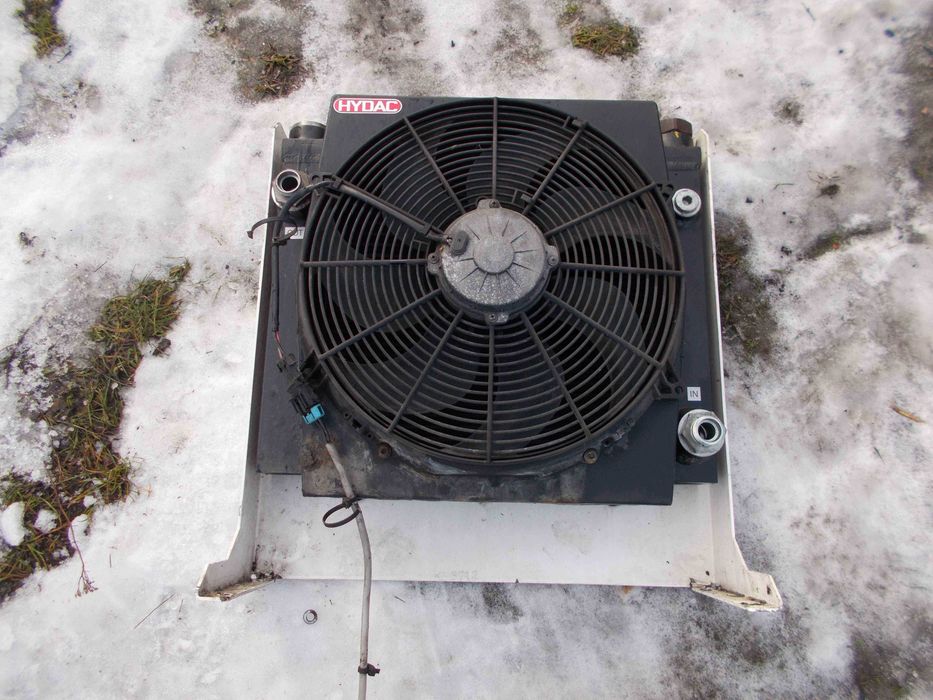 Chłodnica oleju hydraulicznego wentylator 24V HYDAC