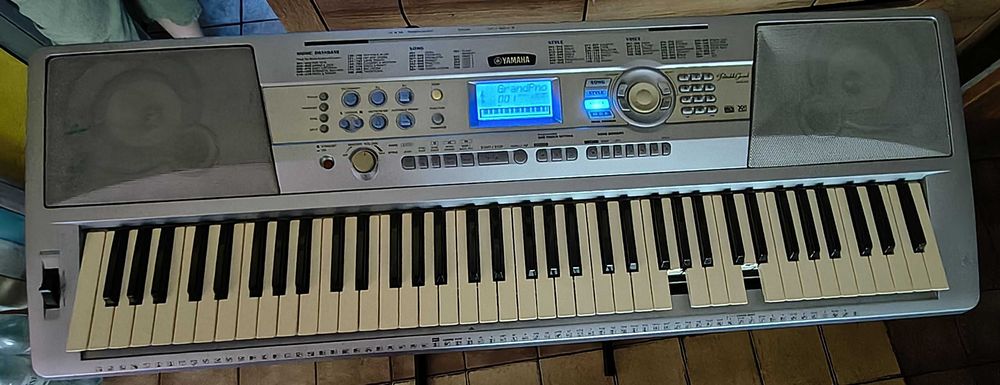 yamaha dgx 620 - Instrumenty muzyczne w dobrej cenie