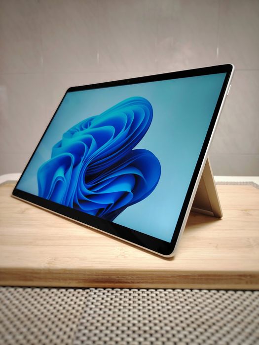 Surface Pro 8 + Teclado original | Impecável | Caixas