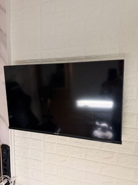Tv HISENSE TV HD SMAR. 32 poleg