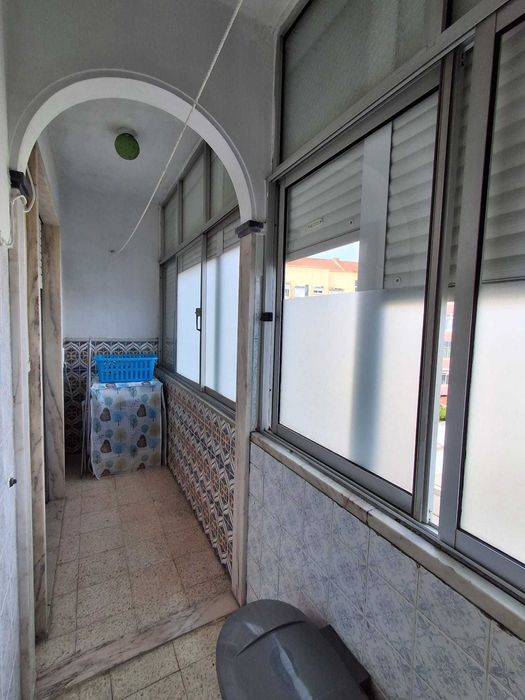 Apartamento T2 Em ótimas condições a Venda, Junto ao Parque Central da Amadora a bom Preço.