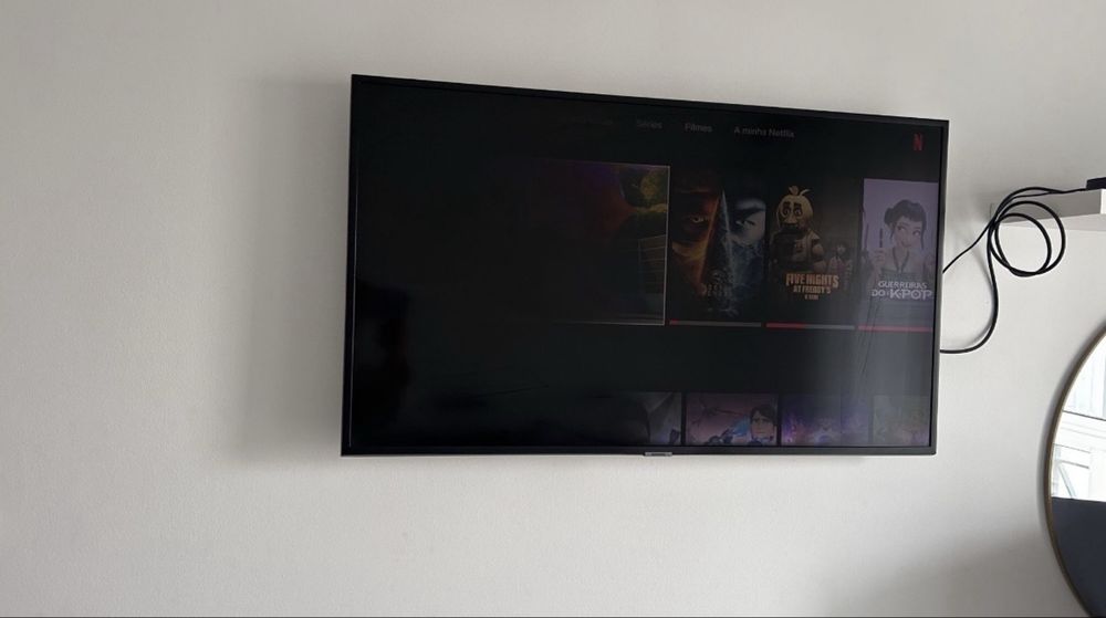 Tv Samsung 32 polegadas (Ler Descricao e ver fotos)
