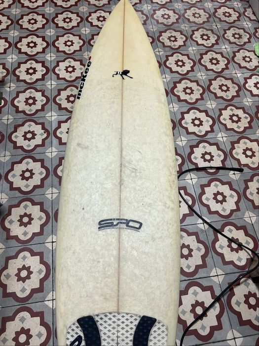 Prancha de surf mckee 6’4