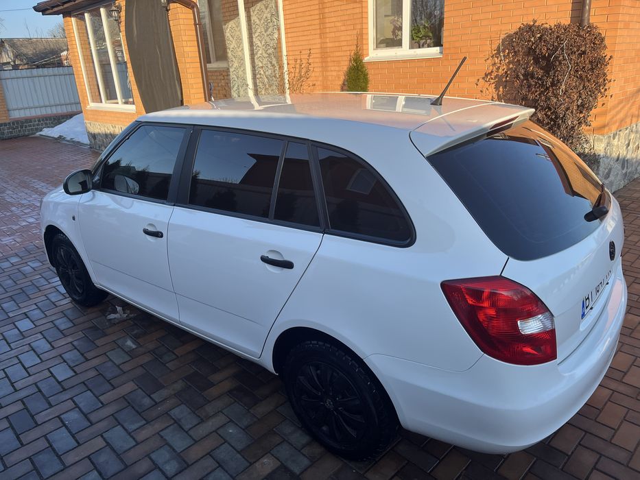 Шкода Фабія 2  гарний стан