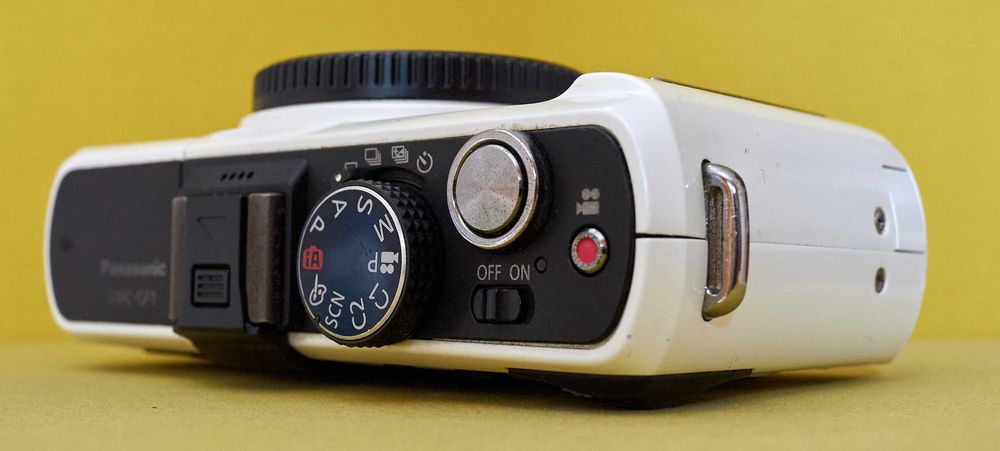 Panasonic Lumix DMC-GF1 (corpo)