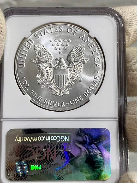 Долар 2017р. США, Крокуюча Свобода/American eagle, унція Срібла!