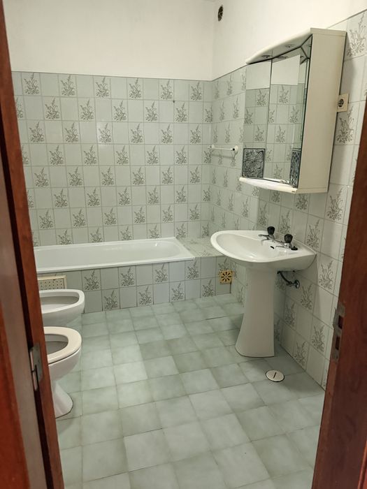 Arrenda-se apartamento