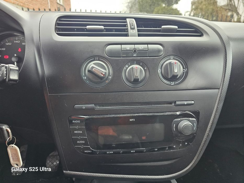 Leon 1,6 102ps 2009r z Niemiec