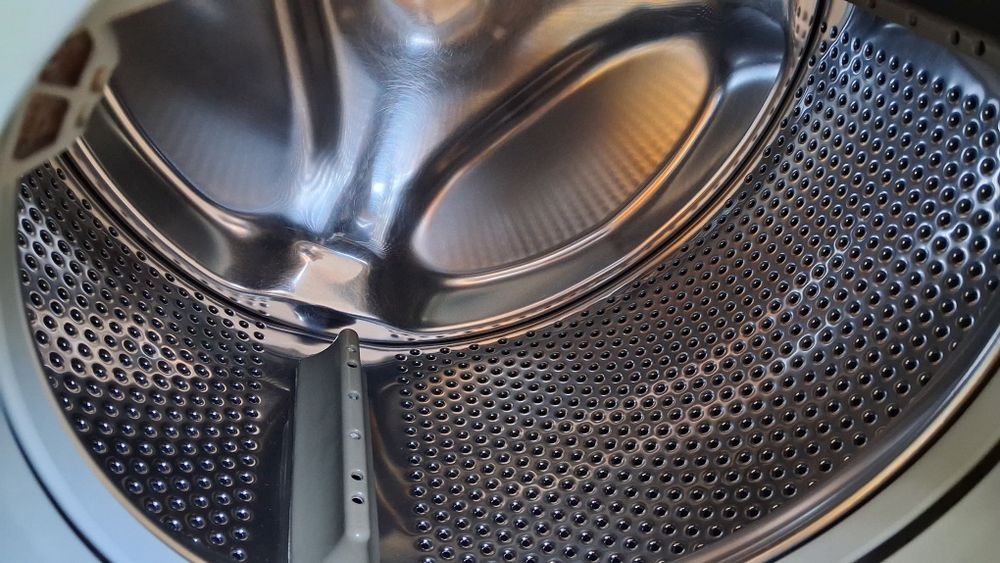 Oportunidade Máquina ELECTROLUX . 2 em 1 -Lavar e secar roupa  1000 rotações , cuba 100% inox