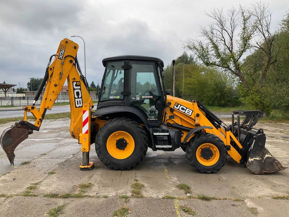 JCB-3CX *12.2018* Koparko-ładowarka