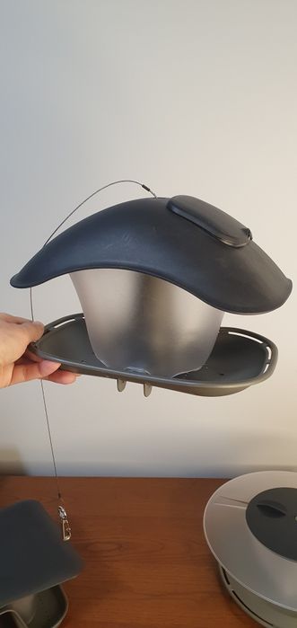 Годівничка для птахів