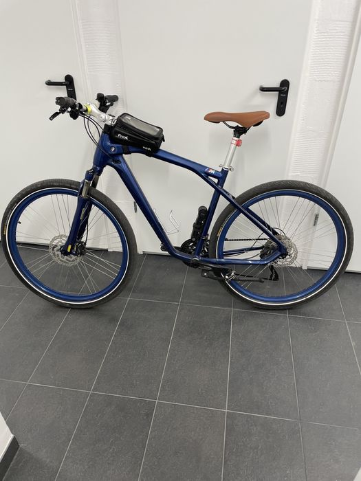 bmw cruise bike blue