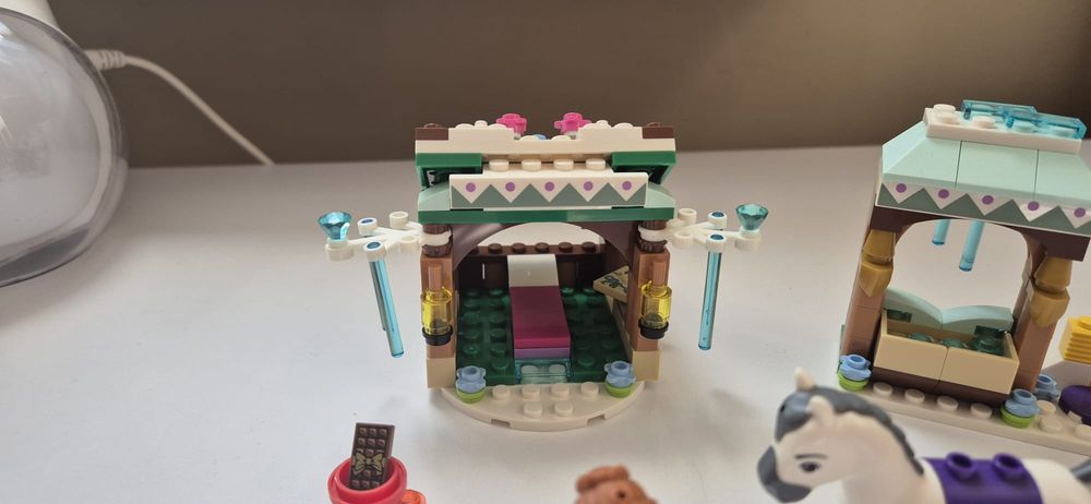 Lego śniegowa przygoda anny